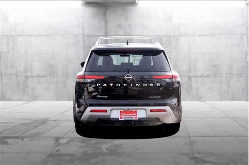 2024 Nissan Pathfinder Platinum FWD