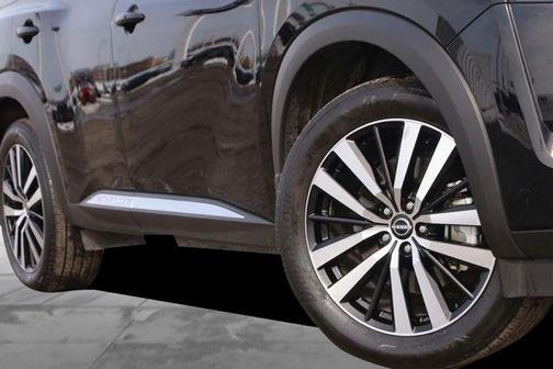 2024 Nissan Pathfinder Platinum FWD