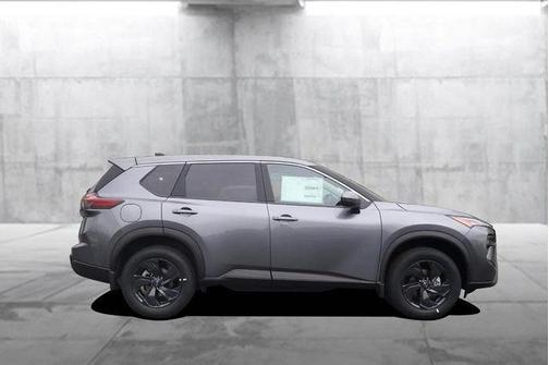 Gun Met 2026 Nissan Rogue SV