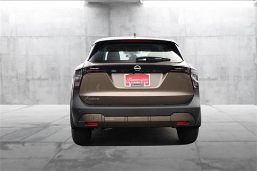 2025 Nissan Kicks S
