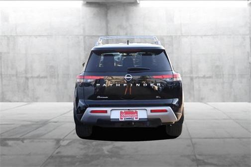 2024 Nissan Pathfinder SL FWD