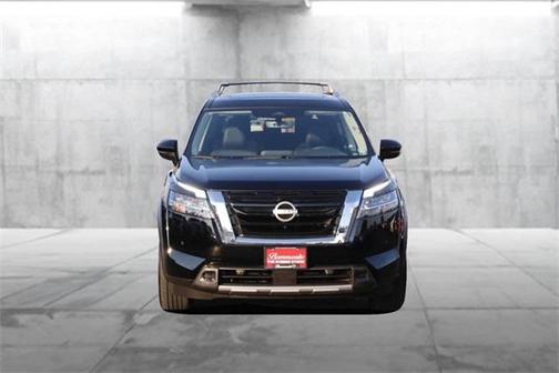 2024 Nissan Pathfinder SL FWD