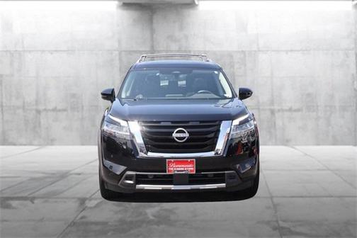 2024 Nissan Pathfinder SL FWD