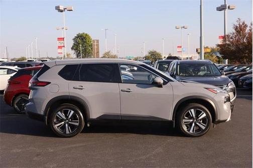 2024 Nissan Rogue SL