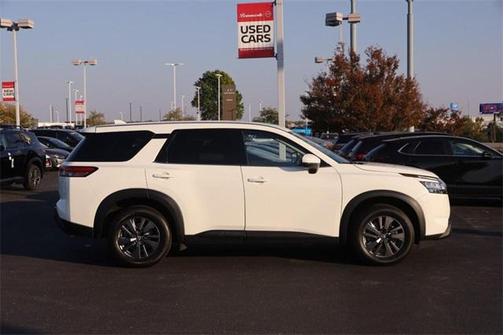 2022 Nissan Pathfinder S 4WD
