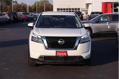 2022 Nissan Pathfinder S 4WD