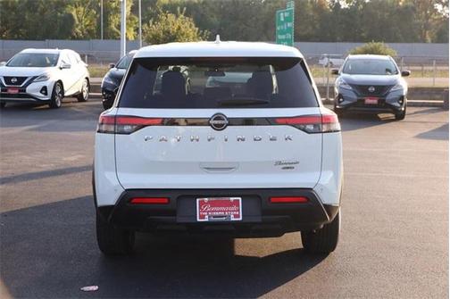 2022 Nissan Pathfinder S 4WD