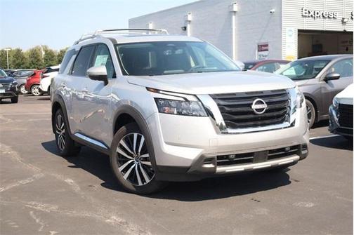 2025 Nissan Pathfinder Platinum 4WD
