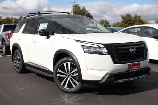 2025 Nissan Pathfinder Platinum 4WD