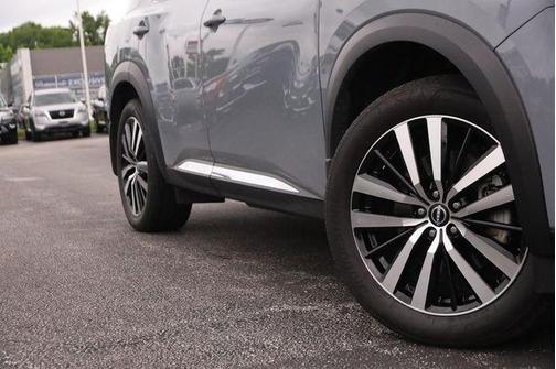 Boulder Gray 2025 Nissan Pathfinder Platinum 4WD
