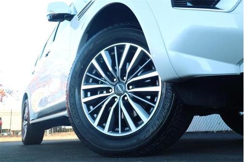 2024 Nissan Armada SL 4WD