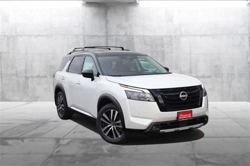 2025 Nissan Pathfinder Platinum 4WD