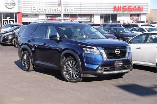 2025 Nissan Pathfinder SL FWD