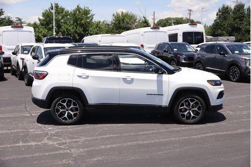 Bright White Clearcoat 2025 Jeep Compass Limited