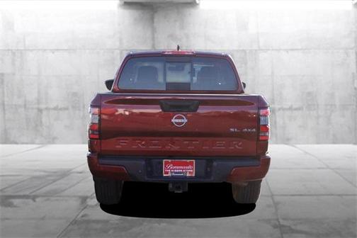 2024 Nissan Frontier SL