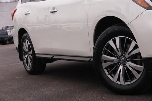 2018 Nissan Pathfinder SL