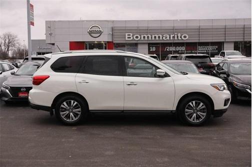 2018 Nissan Pathfinder SL