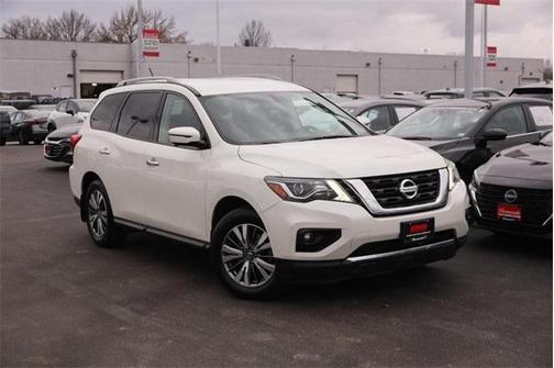 2018 Nissan Pathfinder SL