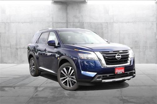 2025 Nissan Pathfinder Platinum 4WD
