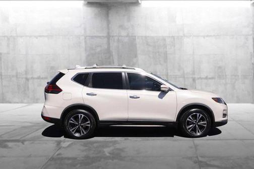 Pearl White 2020 Nissan Rogue SV