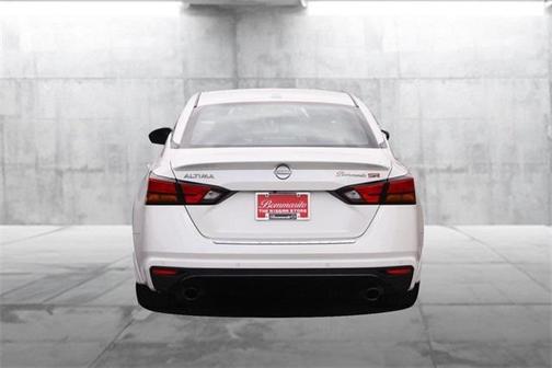2023 Nissan Altima SR FWD
