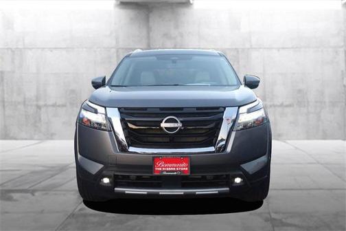 2025 Nissan Pathfinder SL 4WD