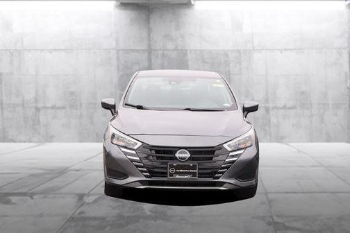 Gun Metallic 2025 Nissan Versa 1.6 SV
