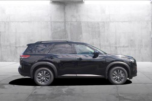 Super Black 2026 Nissan Pathfinder SV