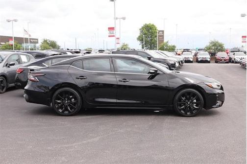 2023 Nissan Maxima SR Xtronic CVT