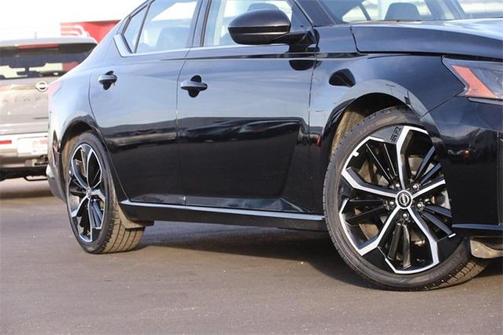 2024 Nissan Altima SR FWD