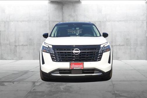 White Pearl 2026 Nissan Pathfinder Platinum