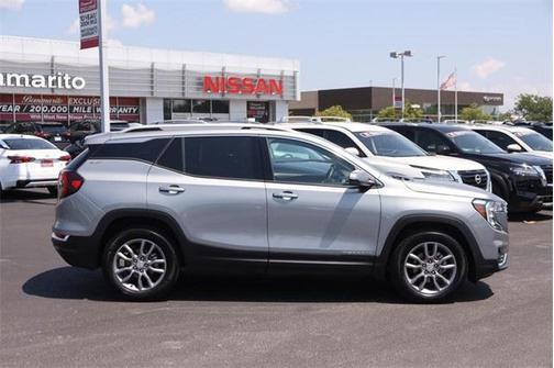 2024 GMC Terrain SLT