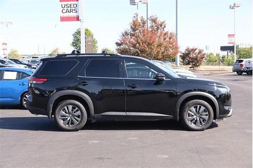 2024 Nissan Pathfinder SV 4WD