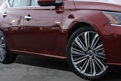 2025 Nissan Altima 2.5 SL