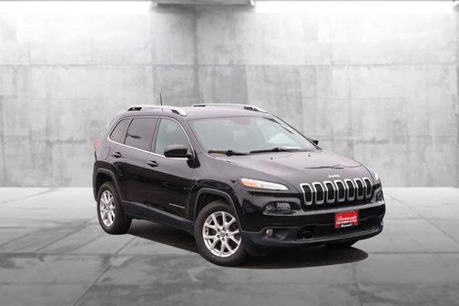 Brilliant Black Crystal Pearlcoat 2016 Jeep Cherokee Latitude