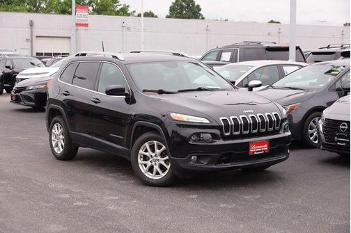 Brilliant Black Crystal Pearlcoat 2016 Jeep Cherokee Latitude