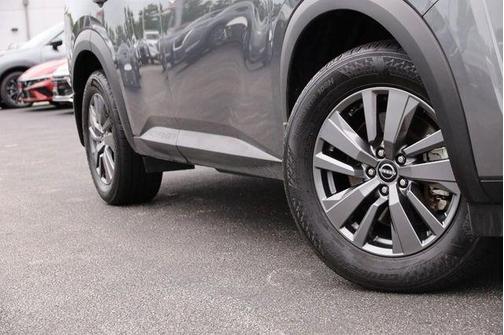 Gun Metallic 2025 Nissan Pathfinder SV FWD
