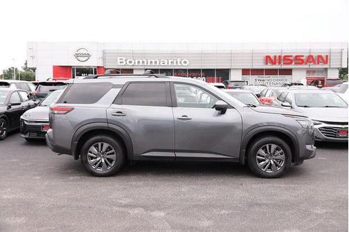 Gun Metallic 2025 Nissan Pathfinder SV FWD