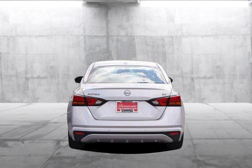Brilliant Silver Metallic 2024 Nissan Altima 2.5 SV