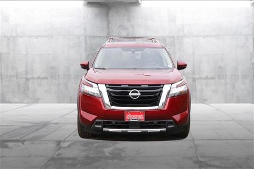 2024 Nissan Pathfinder Platinum FWD
