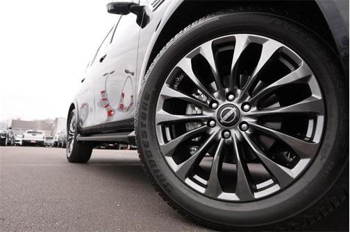2024 Nissan Armada Platinum 4WD