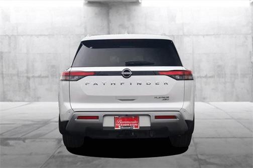 2025 Nissan Pathfinder Platinum 4WD