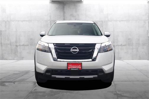 2025 Nissan Pathfinder Platinum 4WD