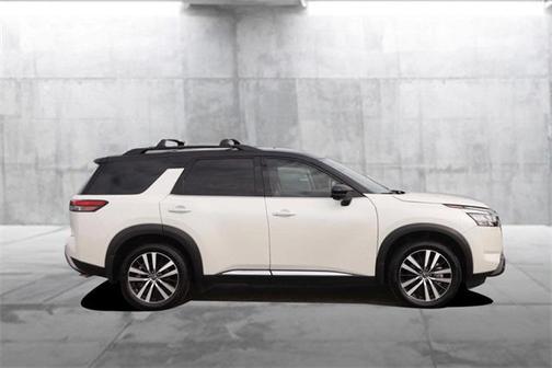 2024 Nissan Pathfinder Platinum FWD