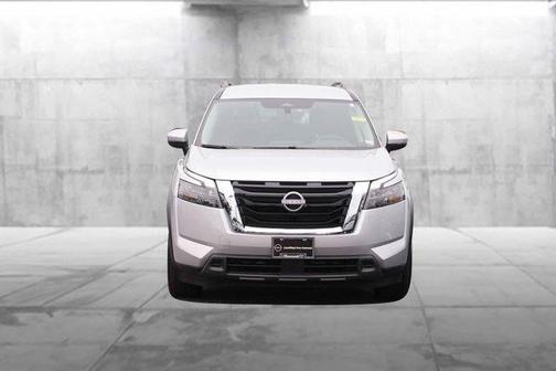 Brilliant Silver Metallic 2025 Nissan Pathfinder SV FWD