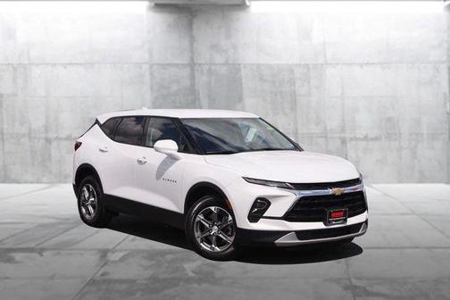 Summit White 2025 Chevrolet Blazer 2LT