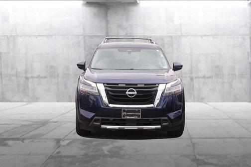 2024 Nissan Pathfinder Platinum FWD