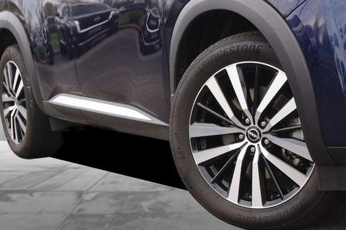 2024 Nissan Pathfinder Platinum FWD