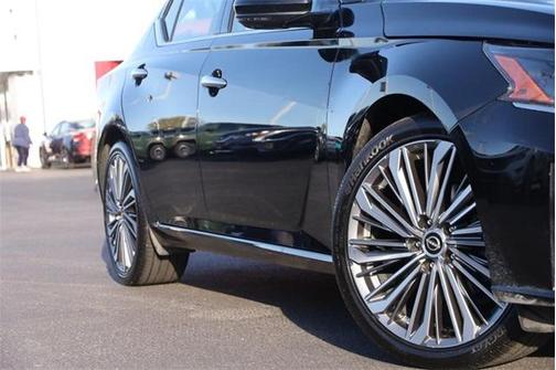 2025 Nissan Altima 2.5 SL