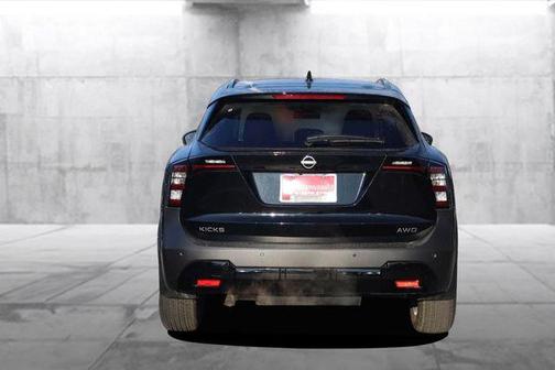 Super Black 2026 Nissan Kicks SV